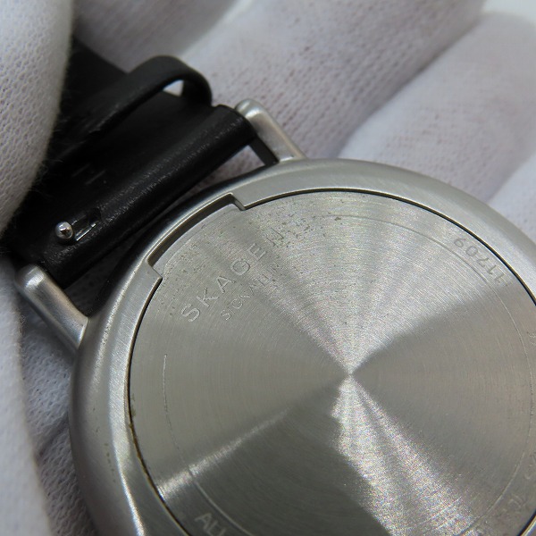 実際に弊社で買取させて頂いたSKAGEN×Playtype/スカーゲン×プレイタイプ SIGNATUR ブラックレザーウォッチ 腕時計 SKW6412の画像 6枚目