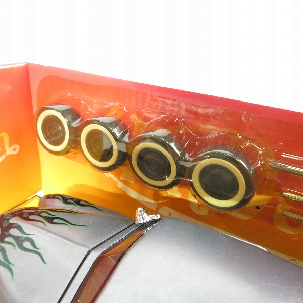 実際に弊社で買取させて頂いたJada toys/ジェイダトイズ 1/24 Von Dutch Garage '51 MERCURY マーキュリー ホットロッド ミニカーの画像 4枚目