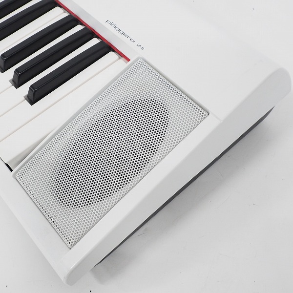 実際に弊社で買取させて頂いた★YAMAHA/ヤマハ piaggero/ピアジェーロ NP-12WH/ホワイト 電子キーボード 2017年製 ACアダプター付【動作確認済】の画像 5枚目