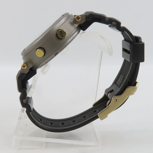 実際に弊社で買取させて頂いたG-SHOCK/Gショック TITANIUM チタニウム デジタル 腕時計 初代 MR-G/MRG-1【動作未確認】の画像 1枚目