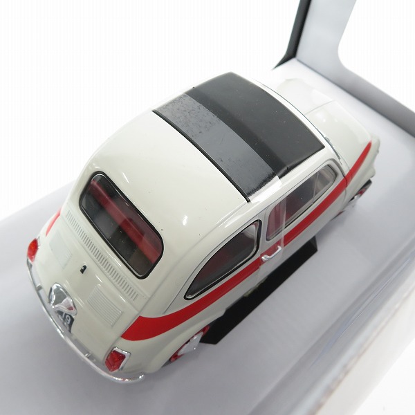 実際に弊社で買取させて頂いたSolido/ソリド 1/18 FIAT NUOVA SPORT 1960/フィアット ヌォーヴァ ミニカーの画像 4枚目