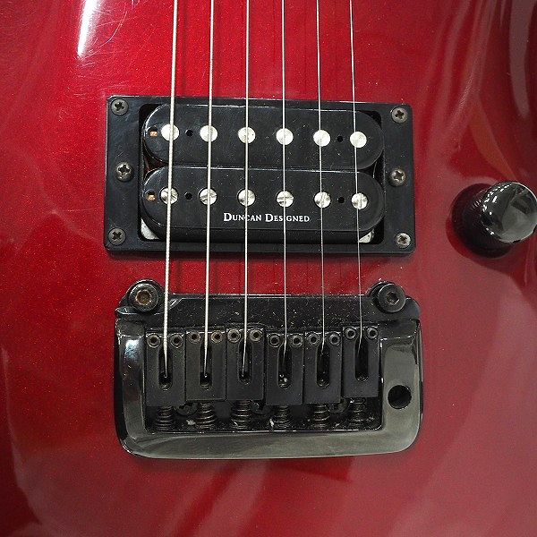 実際に弊社で買取させて頂いた★【難有り】GrassRoots/グラスルーツ ホライゾンタイプ アーム搭載モデル エレキギター ソフトケース付の画像 5枚目