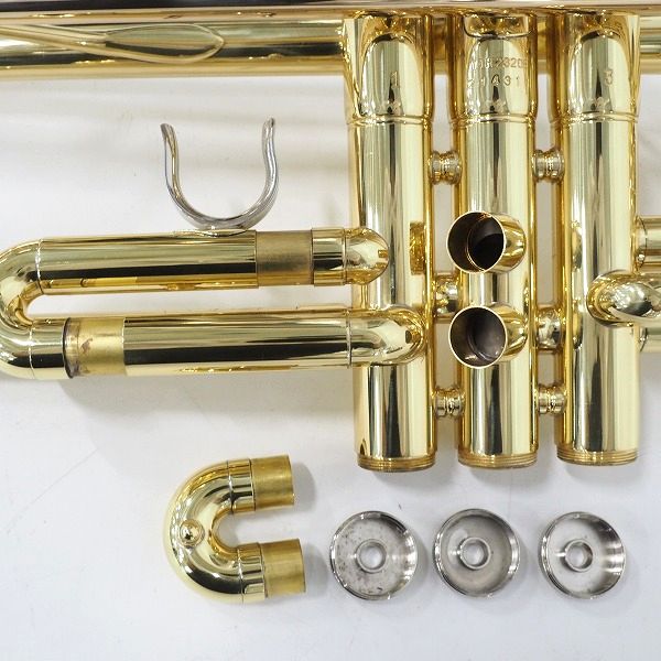 実際に弊社で買取させて頂いた【美品】YAMAHA/ヤマハ YTR-2320E/YTR2320E トランペット ゴールド ハードケース付の画像 5枚目