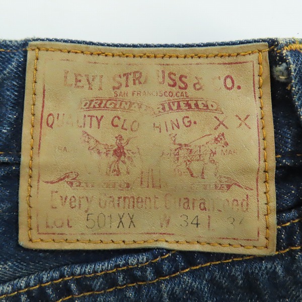 実際に弊社で買取させて頂いた【未使用】LEVI'S/リーバイス 501XX 復刻 刻印 555 バレンシア工場 デニムパンツ USA製 47501-0199/W34L36の画像 2枚目