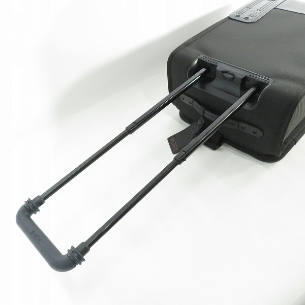 実際に弊社で買取させて頂いたTUMI/トゥミ エクスパンタブル・キャリーオン 2ウィール/2輪 キャリー/ガーメントバッグ 2268D3の画像 3枚目