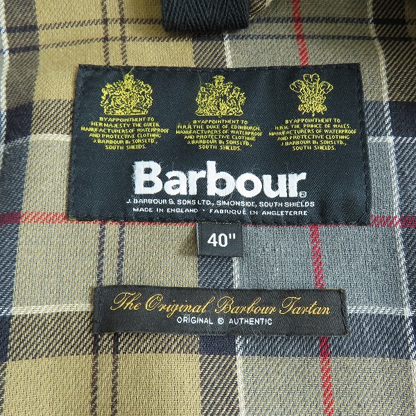 実際に弊社で買取させて頂いたBarbour/バブアー 15AW 裏地チェック オイルド ステンカラー コート MWX0534NY91/1402141 40の画像 3枚目
