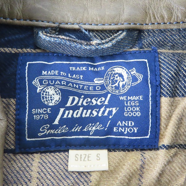 実際に弊社で買取させて頂いたDIESEL/ディーゼル JUZICON-C 襟レザー ワッペン付デニムジャケット/Sの画像 2枚目