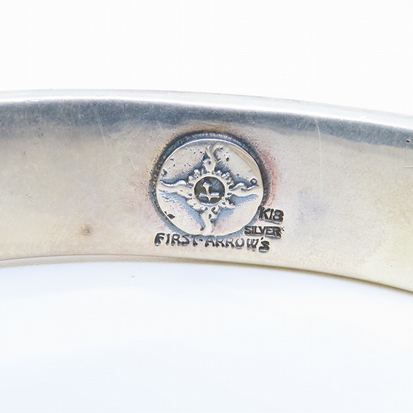 実際に弊社で買取させて頂いた【ワランティ付き】FIRST ARROW'S/ファーストアローズ アラベスク浮き唐草彫り バングル BR-028の画像 6枚目