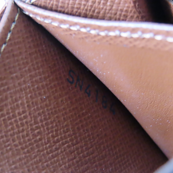 実際に弊社で買取させて頂いたLOUIS VUITTON/ルイヴィトン モノグラム ジッピー コインパース M60067の画像 5枚目