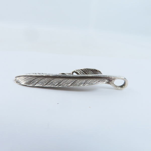 実際に弊社で買取させて頂いたARIZONA FREEDOM/アリゾナフリーダム フェザー ペンダントトップ 左向きの画像 3枚目