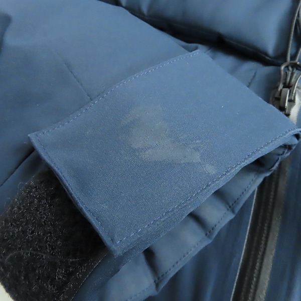 実際に弊社で買取させて頂いたF.C.Real Bristol/エフシーレアルブリストル ダウンジャケット ロゴプリント FCRB-189043/XLの画像 8枚目