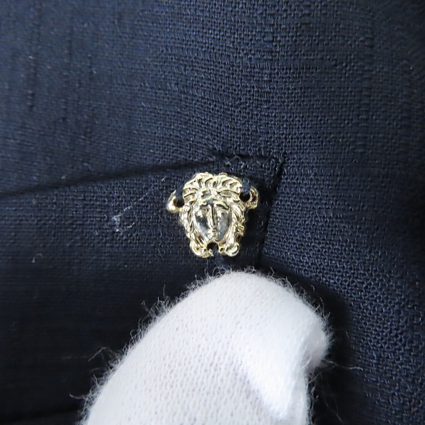 実際に弊社で買取させて頂いたVERSACE/ヴェルサーチ ウールスーツ ジャケット/パンツ/セットアップ/ダークネイビー系/54の画像 2枚目