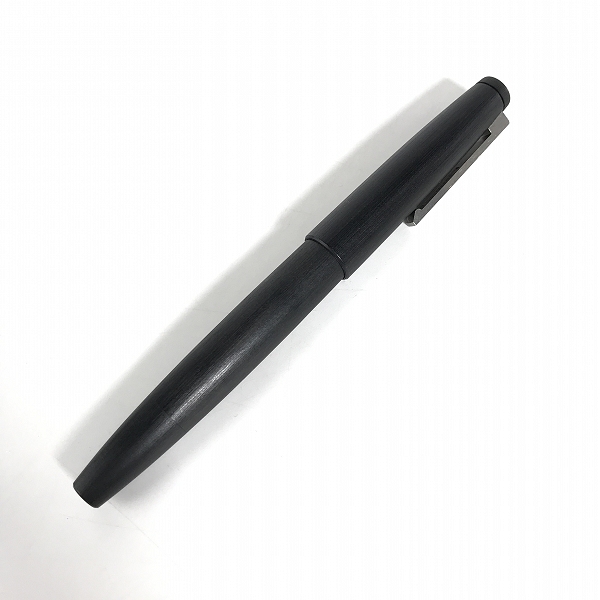 実際に弊社で買取させて頂いたLAMY/ラミー 木軸/ウッド素材 キャップ式万年筆  ケース付き の画像 1枚目