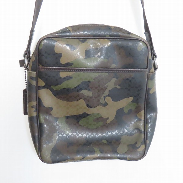 実際に弊社で買取させて頂いたCOACH/コーチ シグネチャー カモフラージュ ショルダーバッグ F70848の画像 1枚目