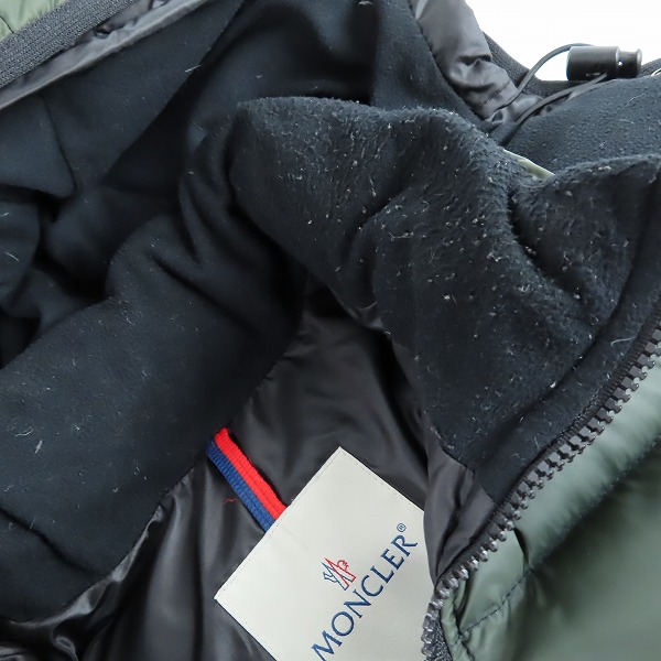 実際に弊社で買取させて頂いた【JPタグ】MONCLER/モンクレール BAZILLE/バジーレ ダウンジャケット 41311/50/68959 Size2の画像 6枚目