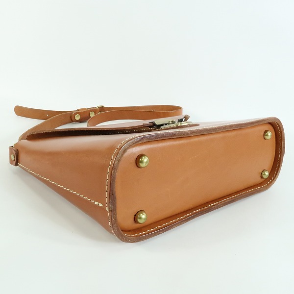 実際に弊社で買取させて頂いたHERZ/ヘルツ レザー ショルダーバッグ ブラウンの画像 2枚目