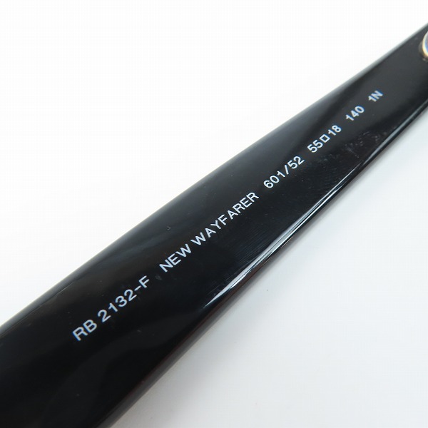 実際に弊社で買取させて頂いたRay-Ban/レイバン NEW WAYFARER ニューウェイファーラー サングラス/アイウエア RB2132-Fの画像 6枚目