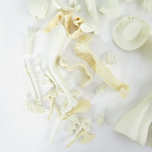 実際に弊社で買取させて頂いた【未組立】あるる工房 新世紀エヴァンゲリオン レイ＆アスカ ウェスタンVer. ガレージキット/レジンキット/ガレキの画像 3枚目