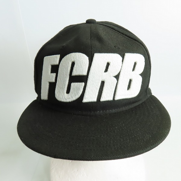 実際に弊社で買取させて頂いたNIKE×F.C.Real Bristol/ナイキ×FCレアルブリストル ビッグロゴ刺繍キャップ 789530-010の画像 1枚目