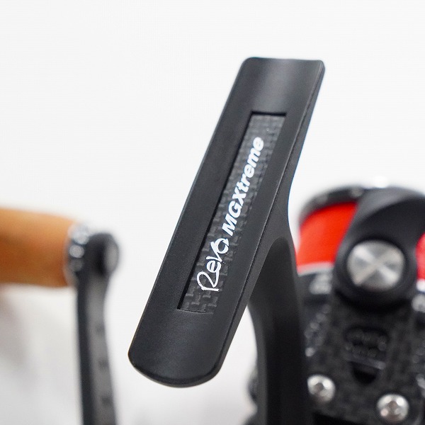 実際に弊社で買取させて頂いたAbuGarcia/アブガルシア REVO MGXTREME 2000S レボ エムジーエクストリーム スピニングリール ケース/箱付きの画像 7枚目