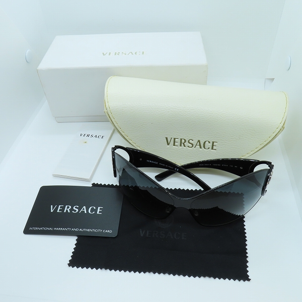 実際に弊社で買取させて頂いたVERSACE/ヴェルサーチ サングラス/アイウェア ラインストーン MOD.2064-B 1009/8Gの画像 8枚目