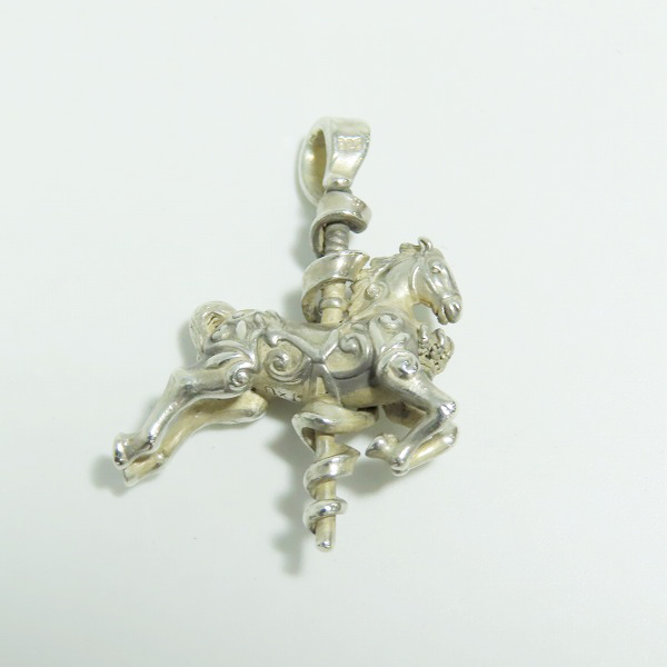 実際に弊社で買取させて頂いたJustin Davis/ジャスティンデイビス L.I.C. メリーゴーランドモチーフペンダントトップ/SPJ554の画像 2枚目