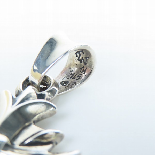 実際に弊社で買取させて頂いた【ギャラ付】TRAVIS WALKER/トラヴィスワーカー VALOR CROSS ペンダントトップ pd86ztwの画像 5枚目