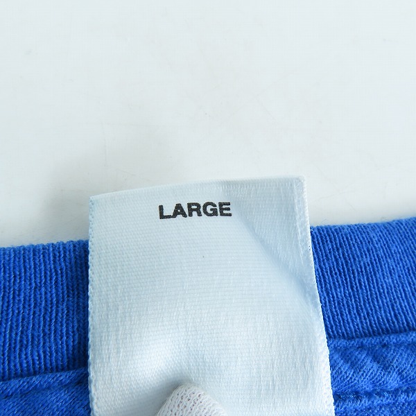 実際に弊社で買取させて頂いたKAWS/カウズ 00s プリント Tシャツ/Lの画像 3枚目