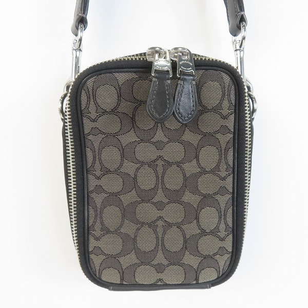実際に弊社で買取させて頂いたCOACH/コーチ シグネチャー柄 キャンバス ショルダーポーチ CH097