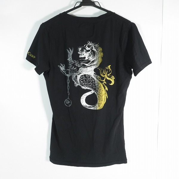 実際に弊社で買取させて頂いたDRESS CAMP/ドレスキャンプ ゴールドロゴ刺繍 VネックTシャツ Sの画像 1枚目