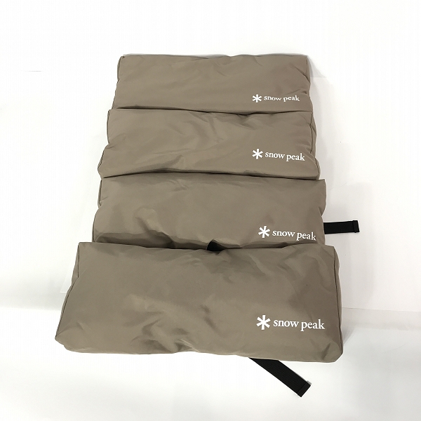 実際に弊社で買取させて頂いたsnow peak/スノーピーク ローチェアクッション UG-410 4点セット
