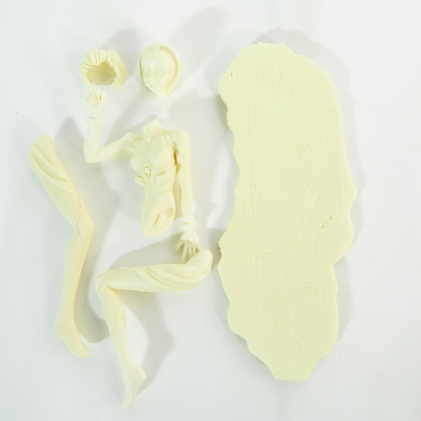 実際に弊社で買取させて頂いた【未組立】加藤模型妄想工廠 新世紀エヴァンゲリオン 綾波レイ 98年式改1 ガレージキット/レジンキット/ガレキの画像 2枚目