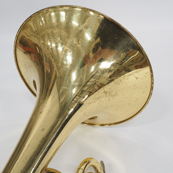 実際に弊社で買取させて頂いた★【使用感有り】YAMAHA/ヤマハ YMP-201M/YMP201M マーチングメロフォン ゴールド ハードケース付の画像 3枚目