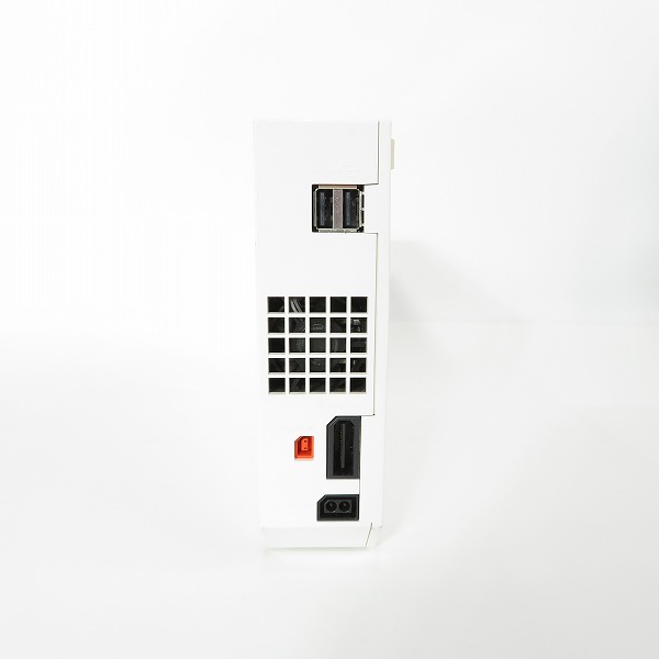 実際に弊社で買取させて頂いた任天堂/Nintendo/ニンテンドー Wii 本体 RVL-001 ソフト 3点/リモコン 2個/ヌンチャク付き【簡易動作確認済】の画像 3枚目