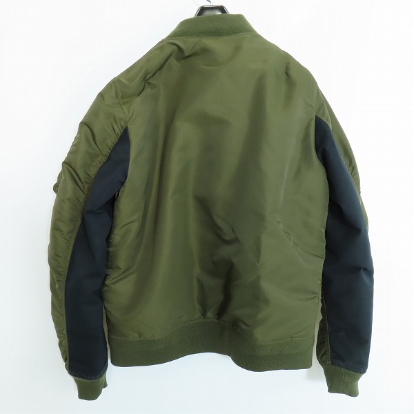 実際に弊社で買取させて頂いたCarhartt/カーハート ASHTON BOMBER JACKET/アシュトンボンバージャケット 中綿 フライトジャケット/Mの画像 1枚目