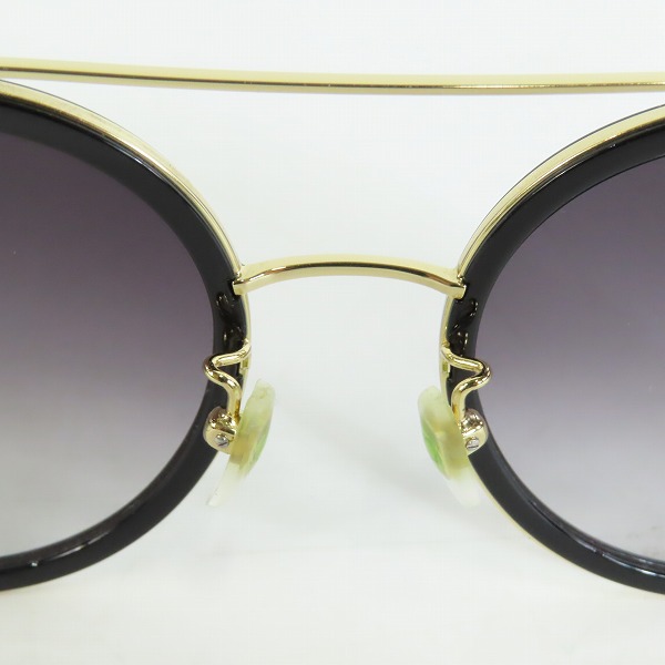 実際に弊社で買取させて頂いたGUCCI/グッチ サングラス/アウェア/アレッサンドロ・ミケーレデザイン/GG0061S 001の画像 4枚目