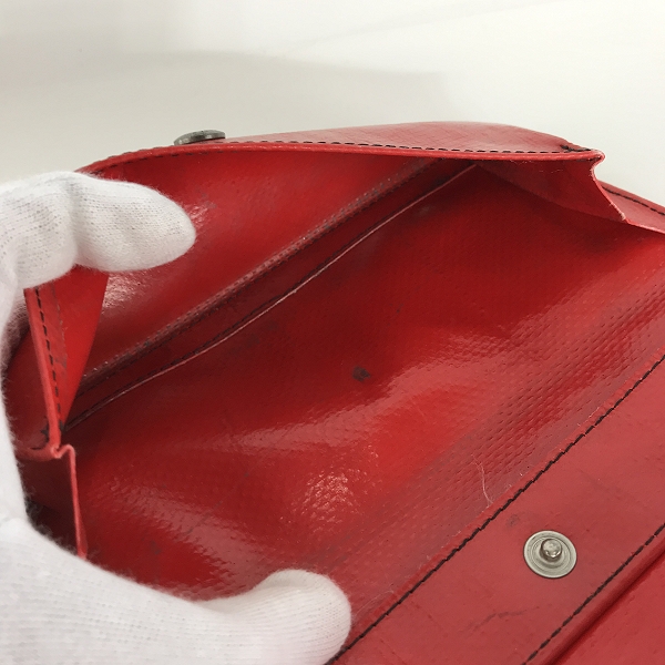 実際に弊社で買取させて頂いたFREITAG/フライターグ F555 CAROLINE/キャロライン 二つ折り長財布 レッドの画像 5枚目