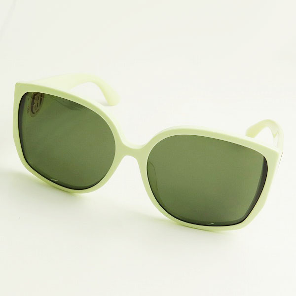 実際に弊社で買取させて頂いたBURBERRY/バーバリー サングラス/アイウェア B 4290-F 3815/82