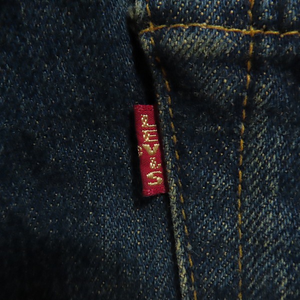 実際に弊社で買取させて頂いた【未使用】LEVI'S/リーバイス 501XX 復刻 刻印 555 バレンシア工場 デニムパンツ USA製 47501-0199/W34L36の画像 6枚目