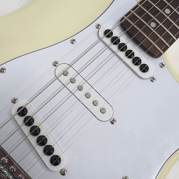 実際に弊社で買取させて頂いた★【難有り】Bacchus/バッカス UNIVERSE SERIES ストラトキャスターType エレキギター ソフトケース付の画像 4枚目