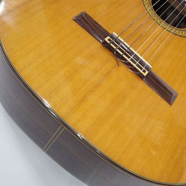 実際に弊社で買取させて頂いた★RYOJI MATSUOKA/松岡良治 LUTHIER Model No.M80 クラシックギター/ガットギター 日本製 ハードケース付の画像 6枚目