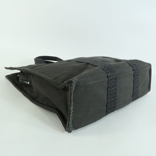 実際に弊社で買取させて頂いたHERMES/エルメス エールラインMM キャンバス トートバッグ/ハンドバッグの画像 2枚目