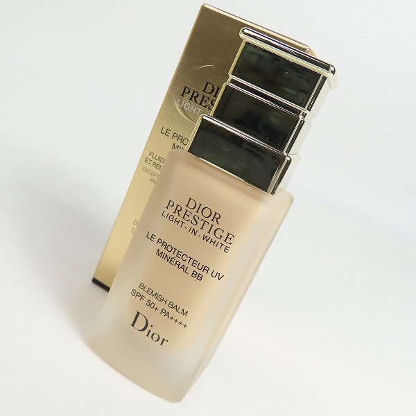 実際に弊社で買取させて頂いたDior/ディオール プレステージ ホワイト ル プロテクター UV ミネラル BB 01 日焼け止め/化粧下地 30ml