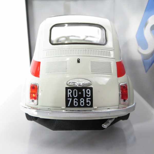 実際に弊社で買取させて頂いたSolido/ソリド 1/18 FIAT NUOVA SPORT 1960/フィアット ヌォーヴァ ミニカーの画像 3枚目
