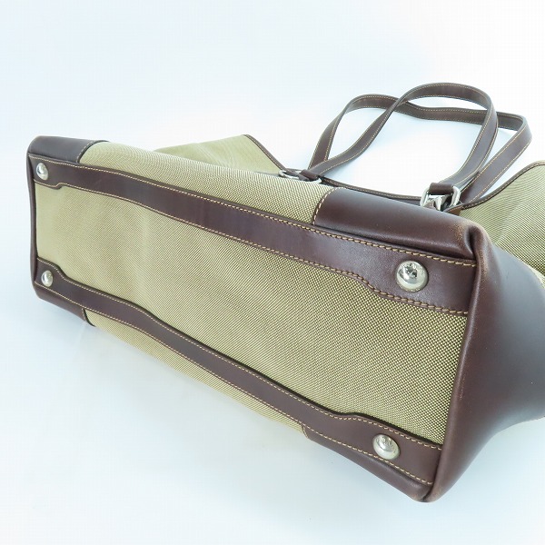 実際に弊社で買取させて頂いたPRADA/プラダ ロゴジャガード トートバッグの画像 2枚目