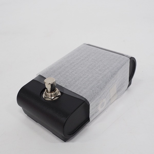 実際に弊社で買取させて頂いた【未使用】KORG/コルグ PB-CS Pitchblack Custom ペダル型ギター・ベース用チューナーの画像 2枚目