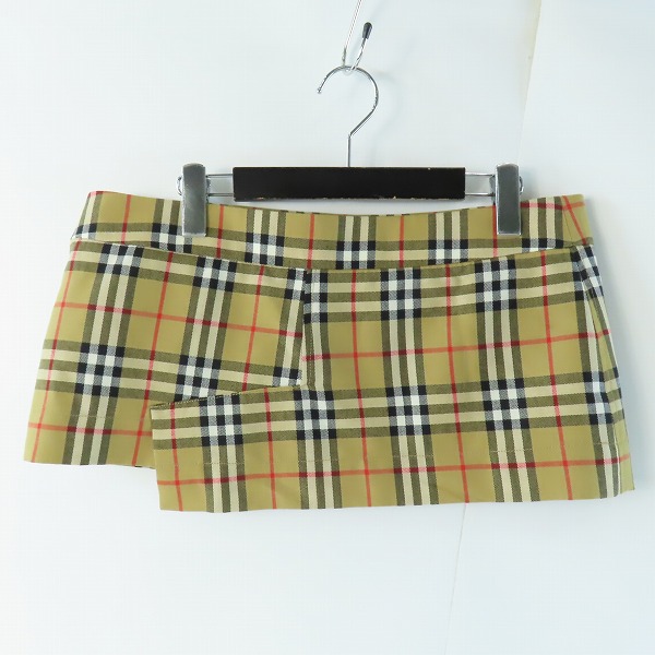 実際に弊社で買取させて頂いたBURBERRY×Vivienne Westwood/バーバリー×ヴィヴィアンウエストウッド チェック柄 ミニスカート 8010768/Mの画像 1枚目