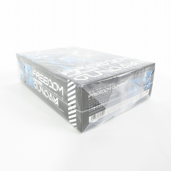実際に弊社で買取させて頂いた【未開封】西川貴教 with t.komuro FREEDOM 完全生産限定盤 CD + HG 1/144 フリーダムガンダム ポラライズドクリア/SEEDの画像 2枚目