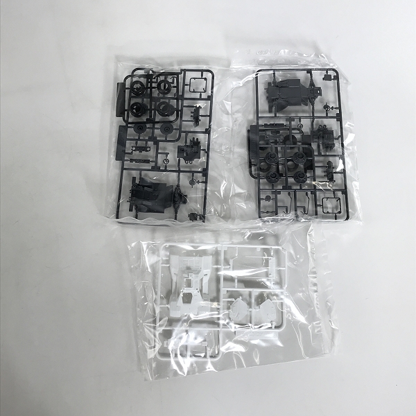 実際に弊社で買取させて頂いた【未組立】アオシマ 機動警察パトレイバー 1/43 98式特型指揮車 2台セットの画像 2枚目