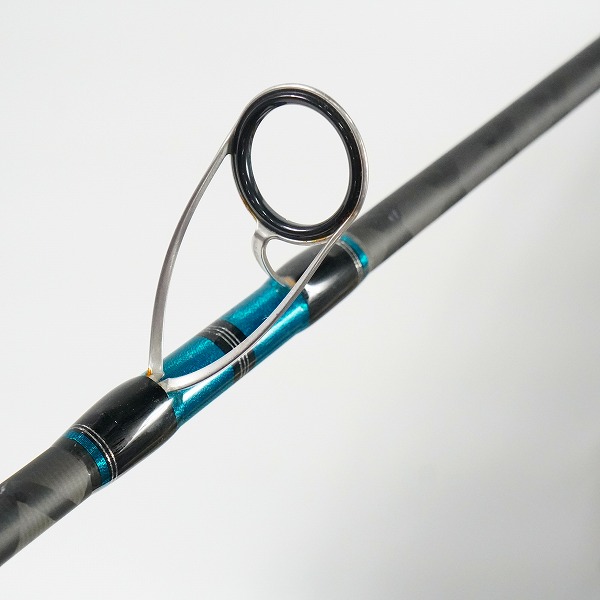 実際に弊社で買取させて頂いたAbuGarcia/アブガルシア STJS-1032H-KR ソルティースタイル ショアジギング 2ピース スピニング ショアジギングロッド 袋付きの画像 5枚目